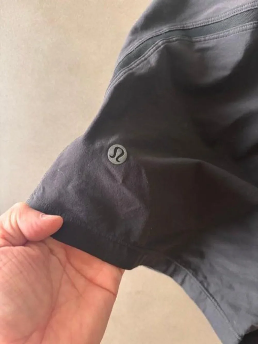 LULULEMON - PACEBREAK Mens LINED shorts - 5